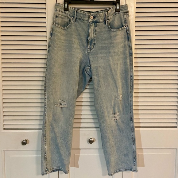 WHBM High-Rise Sculpt Destructed Straight - Picture 6 of 7